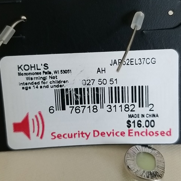 Apt 9 pale green/silver earrings - Picture 4 of 5